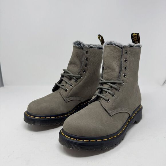DR. MARTEN’S | NEW Serena Green Fur Lined Combat Boots Women’s Size 7 Men’s 5.5 - Picture 1 of 12